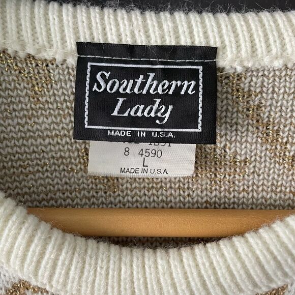 Women's Vintage Southern Lady Christmas Floral Sweater Gold Size Large 259 - Picture 2 of 7